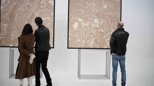 Art Enthusiasts Revel at 'Metropolis': A Hubert Roguski Exhibition