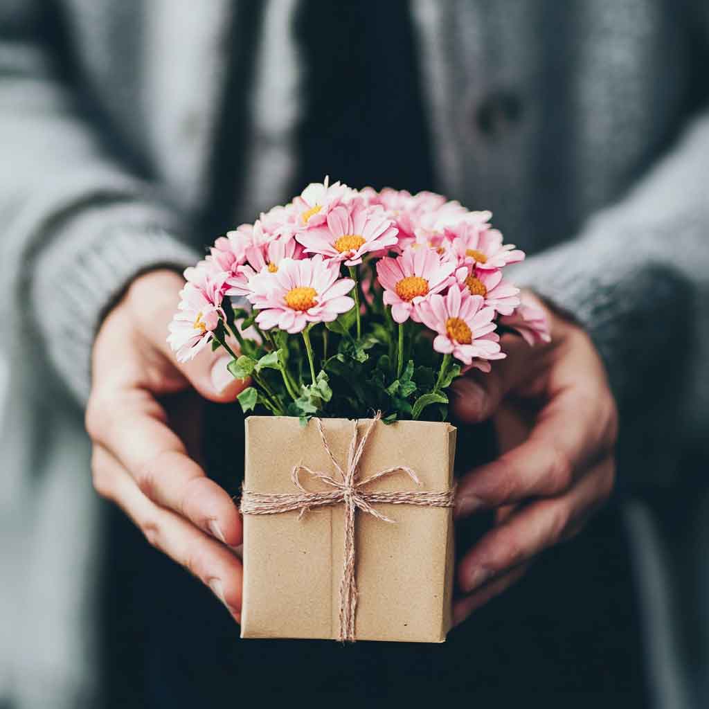 What to Give a Boss When Leaving?