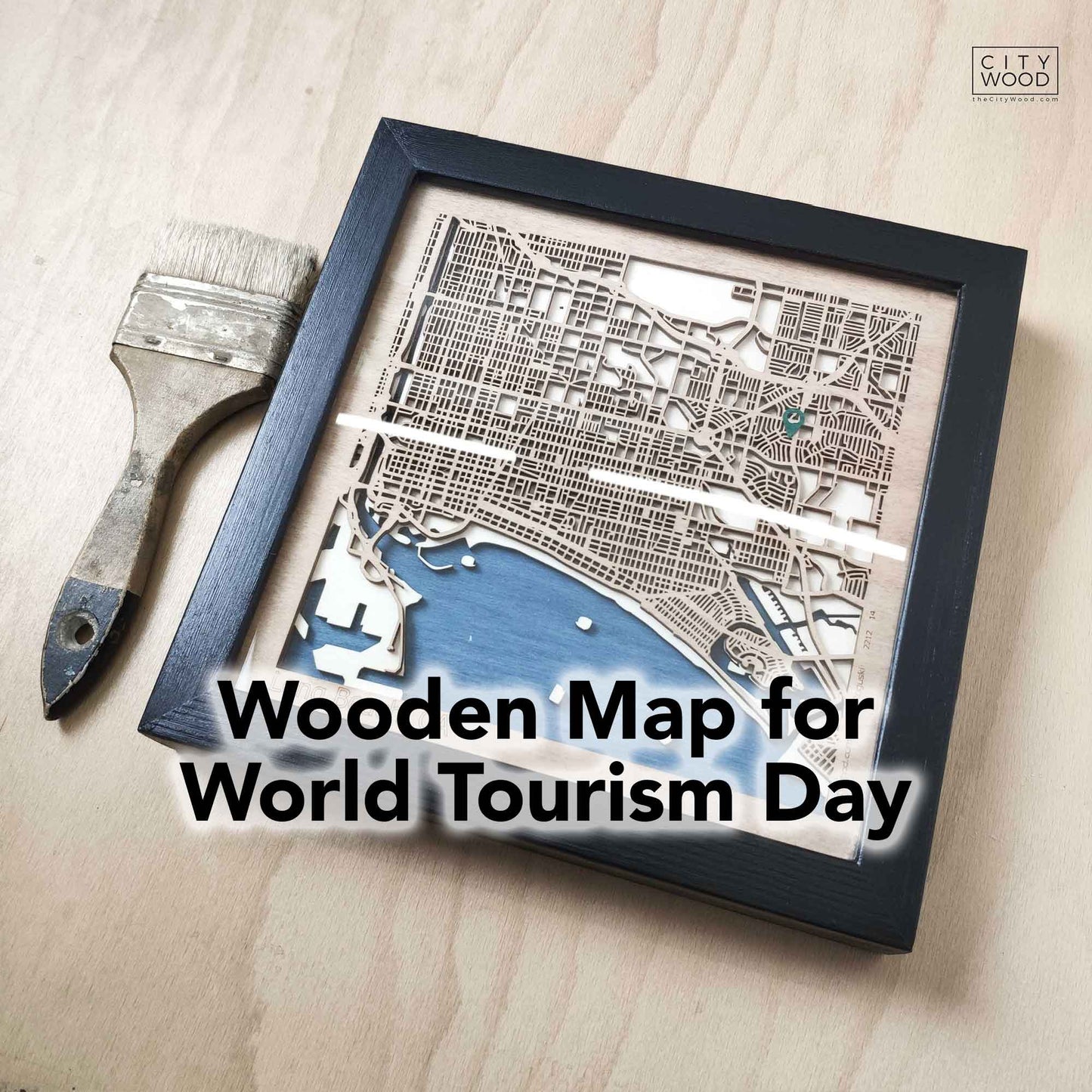 Holzkarte zum Welttourismustag