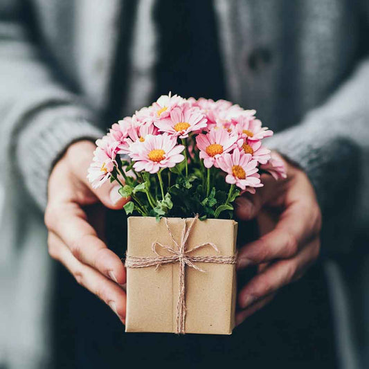 What to Give a Boss When Leaving?